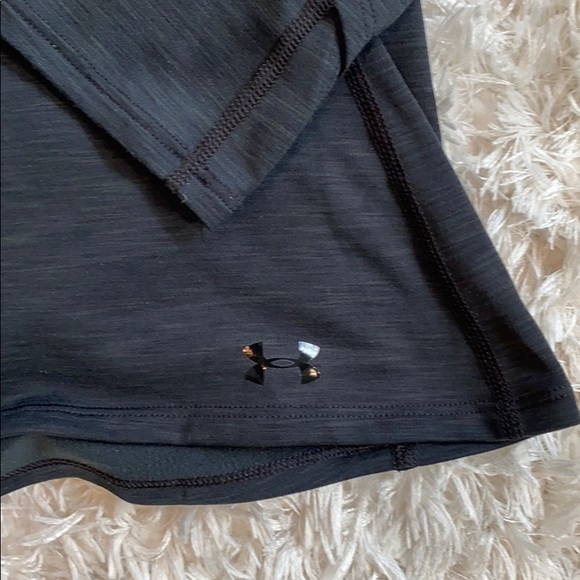 UNDER ARMOUR cold gear zip up - Picture 2 of 6